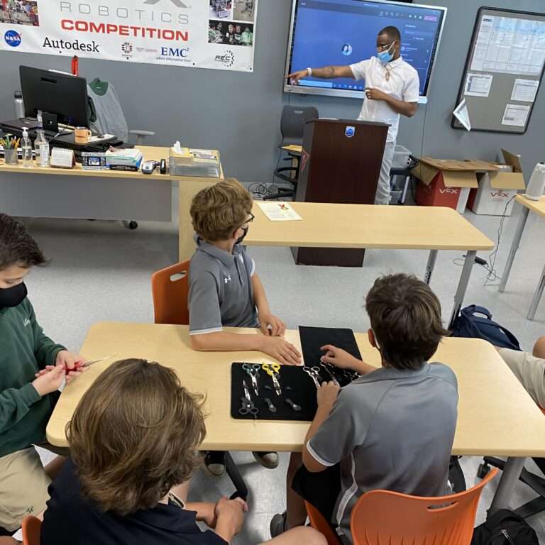 ValbrunPRO Tailor Demonstrated in Engineering & Robotics Classroom